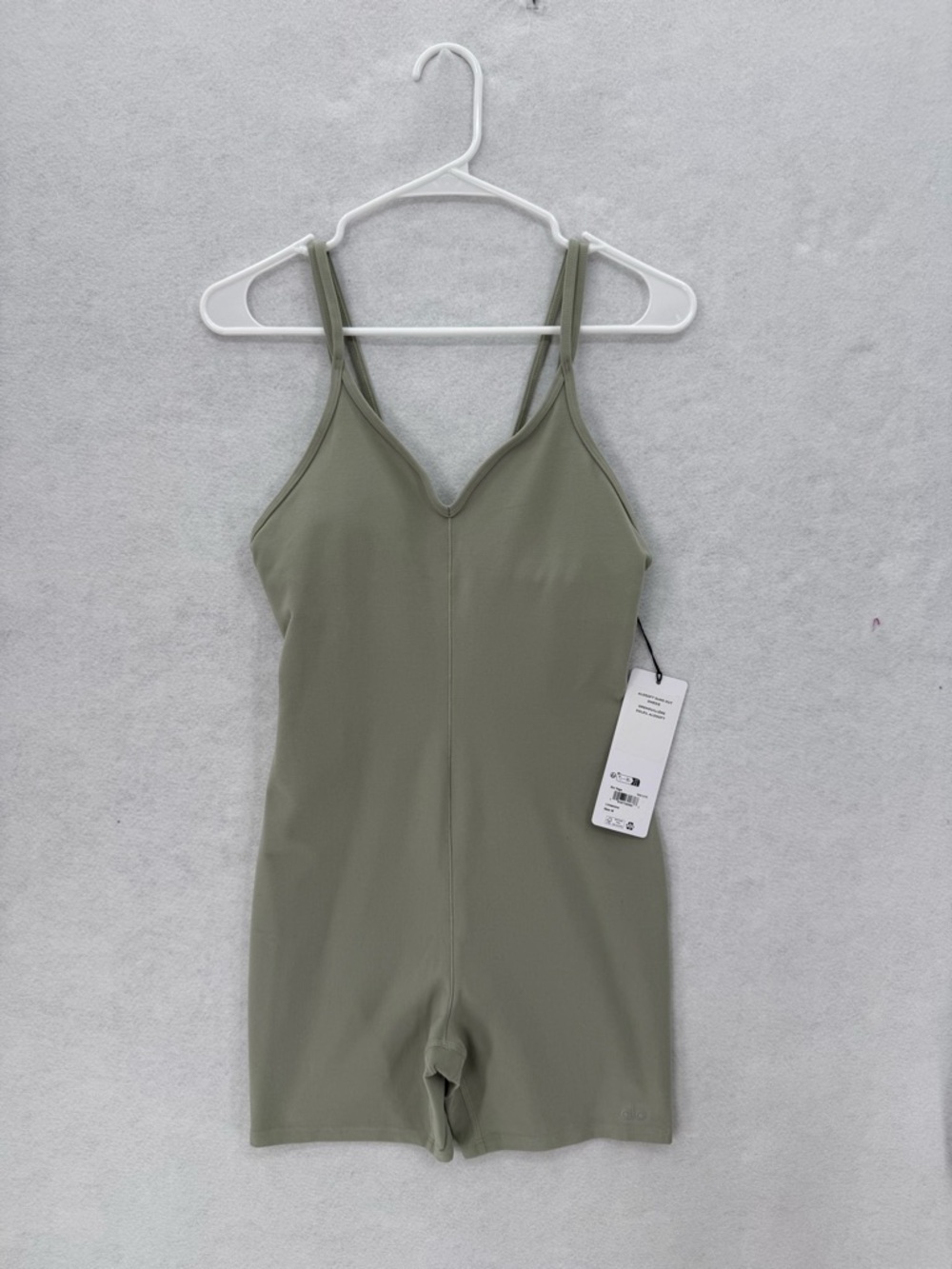 NWT Alosoft Suns Out Onesie Limestone Size Medium
